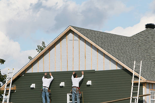 Professional Siding technician working in Jefferson, NC